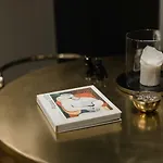 Tg