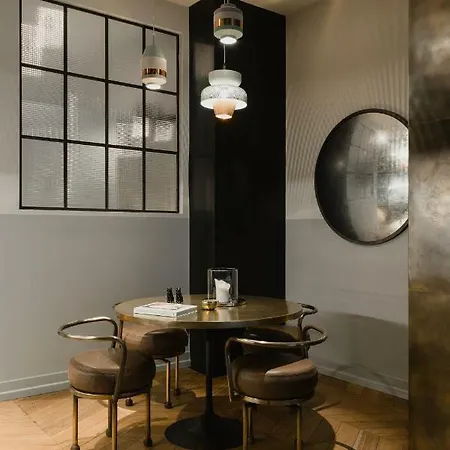 Tg 4* بودابست