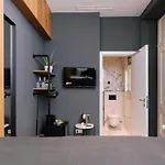 Tg